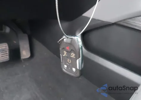 2018 Chevrolet Tahoe Lt z USA, uszkodzony, nr VIN 1GNSCBKC6JR390755